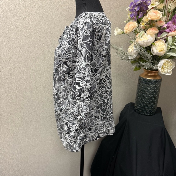 Art and Soul Black White Floral Lace Print Peasant Blouse Women’s M 3/4 Sleeve C - Picture 2 of 7